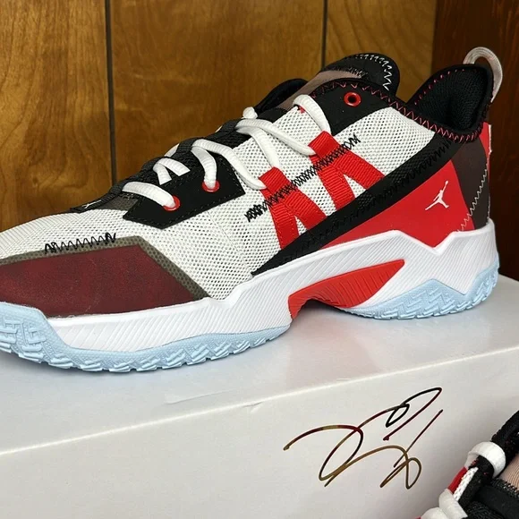 Jordan One Take 2 NWT Size 9.5 - Picture 3 of 5